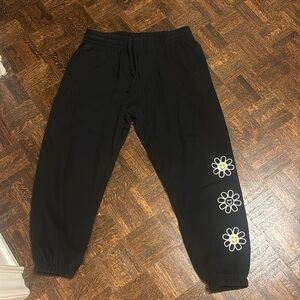 Garage sweatpants with graphic